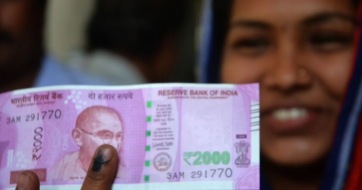 Cash-for-Votes Allegation at Darbhanga’s Hayaghat on Voting Eve