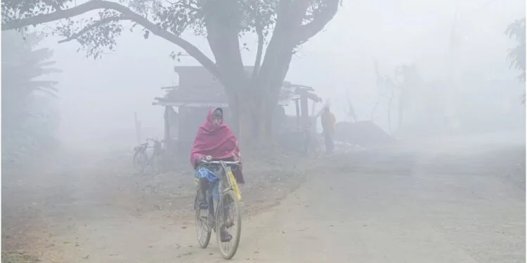Bihar Weather Alert: Rain, Thunderstorms and Fog Expected; Caution Issued