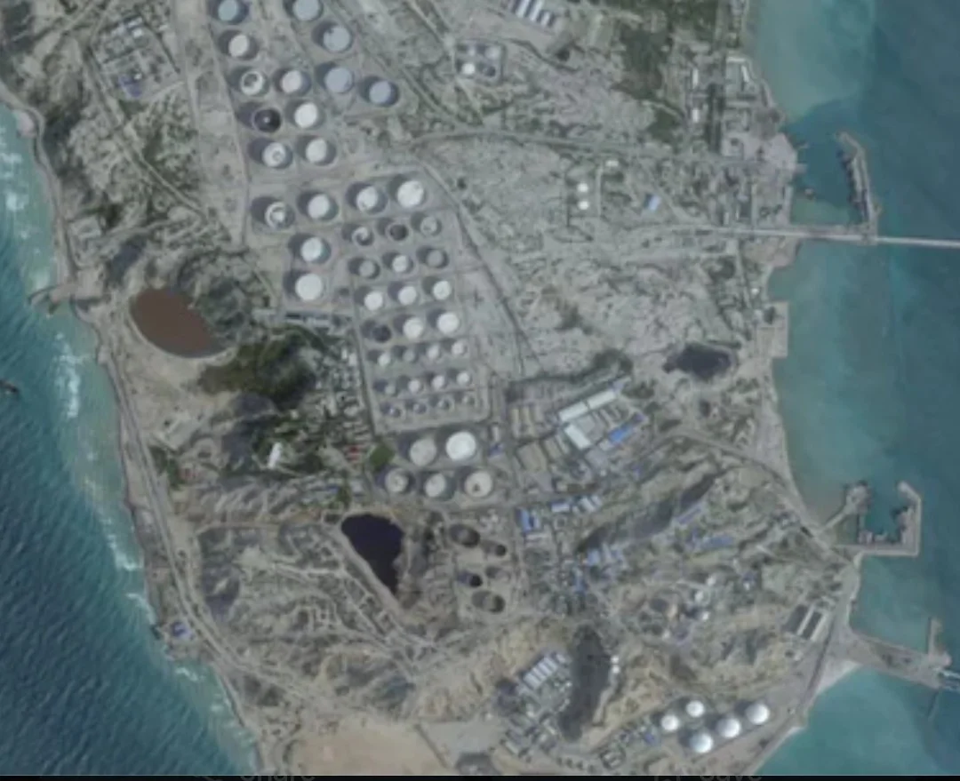 US Airstrikes Damage Strategic Iranian Oil Hub