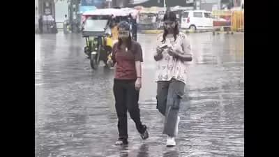 IMD Issues Orange Alert for Hailstorms and Strong Winds